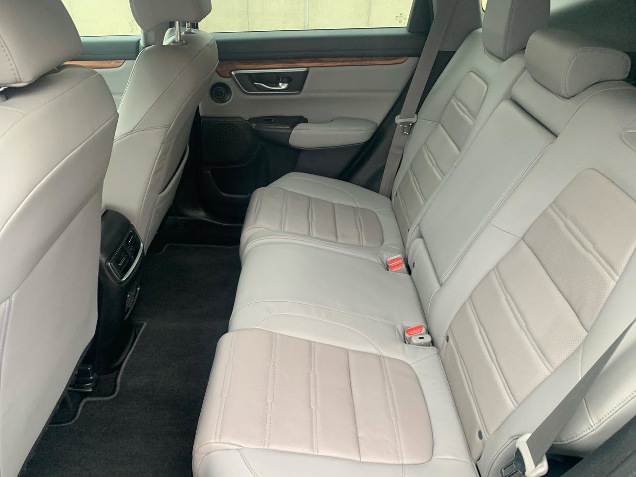 Used 2017 Honda CR-V Touring image 9