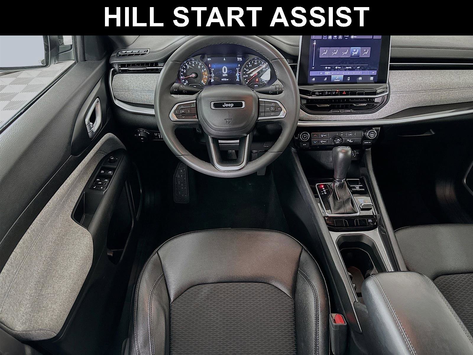 Used 2024 Jeep Compass Latitude image 2