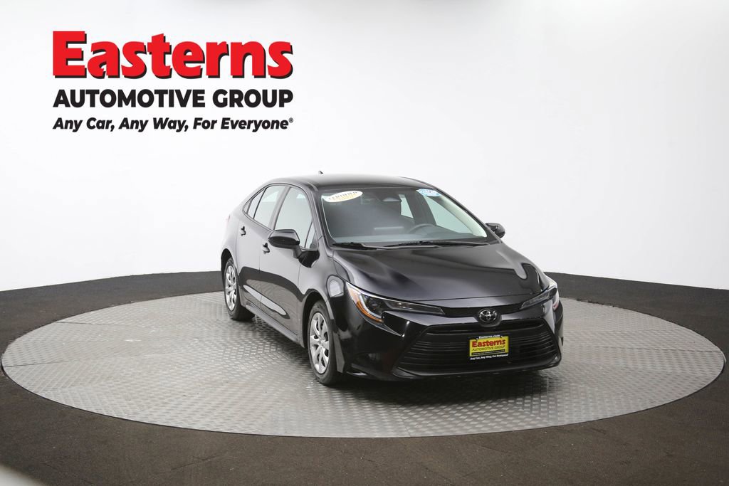 Used 2023 Toyota Corolla LE image 49