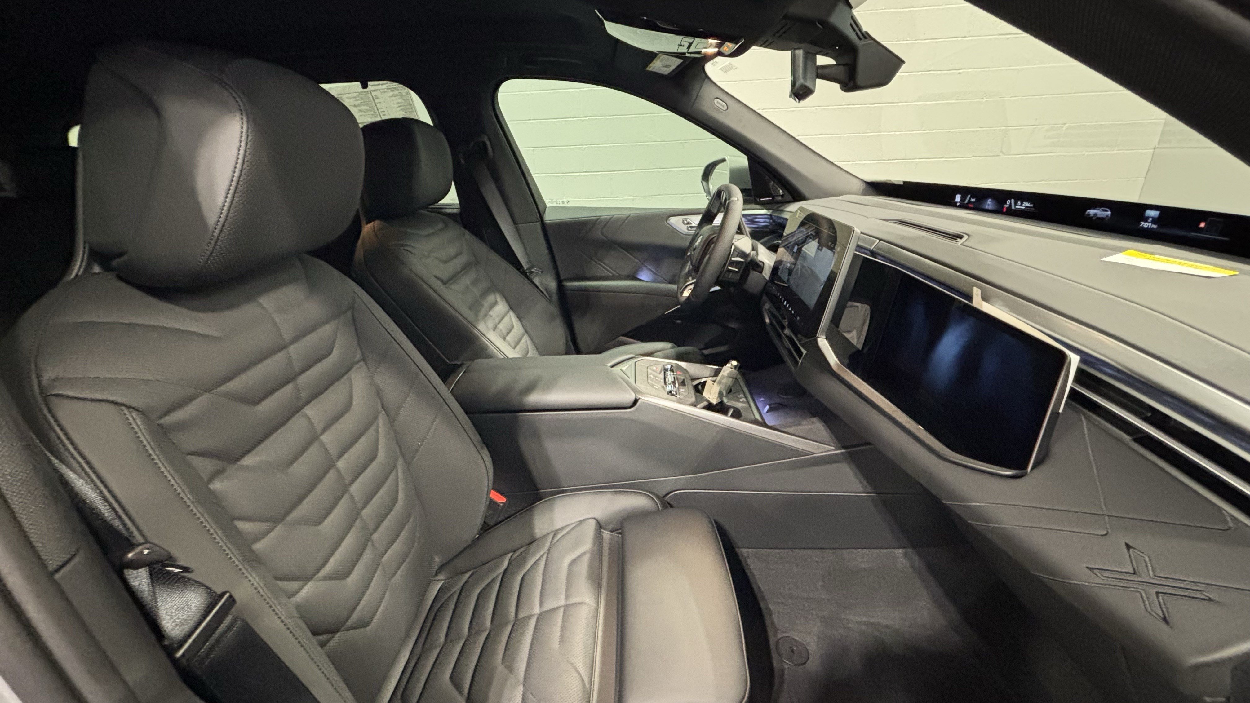 New 2027 BMW X5 xDrive50e w/ Luxury Package AWD/4WD image 24