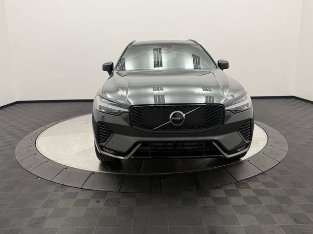 New 2026 Volvo XC60 B5 Core AWD/4WD image 3