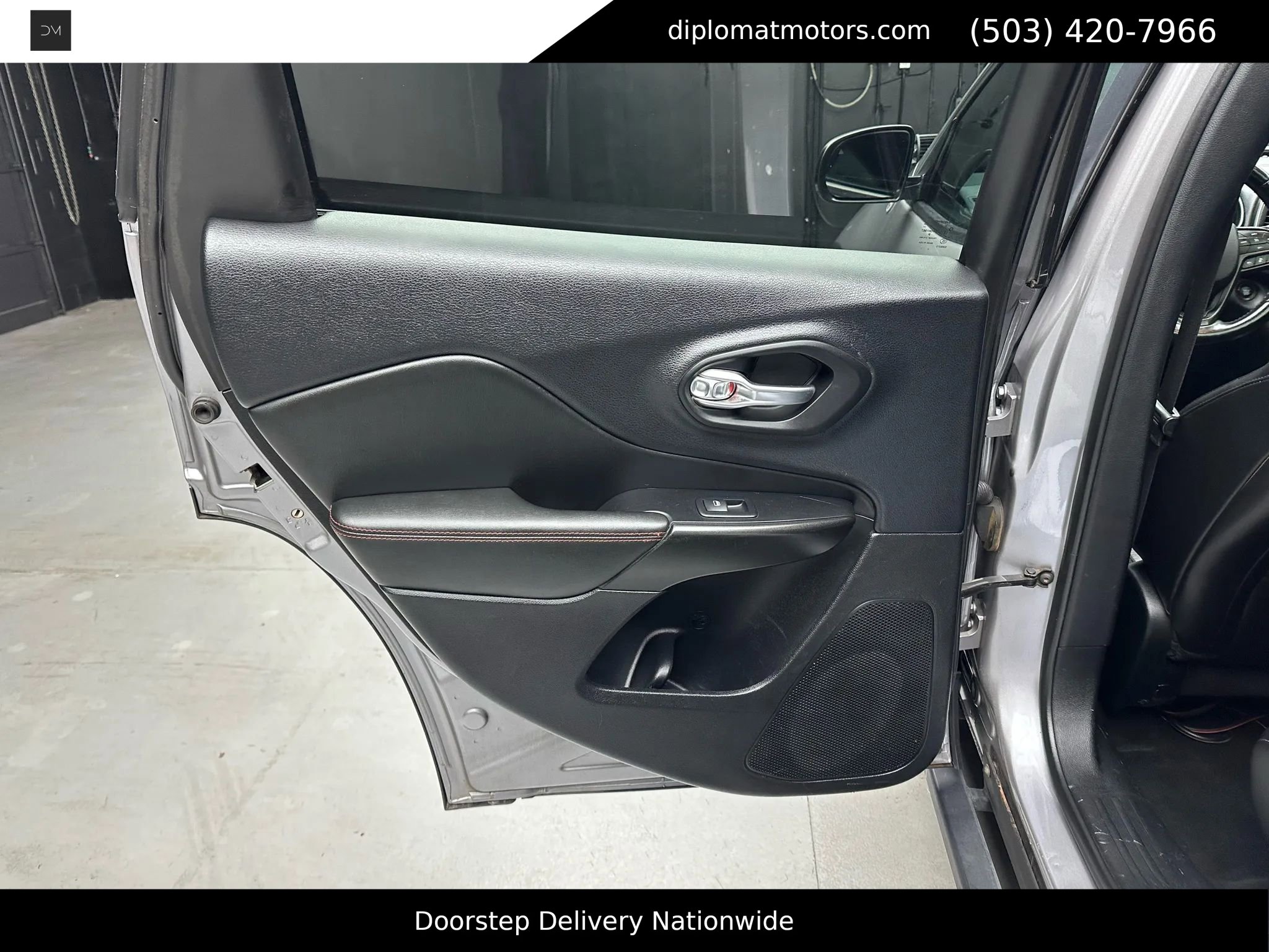 Used 2019 Jeep Cherokee Trailhawk image 25