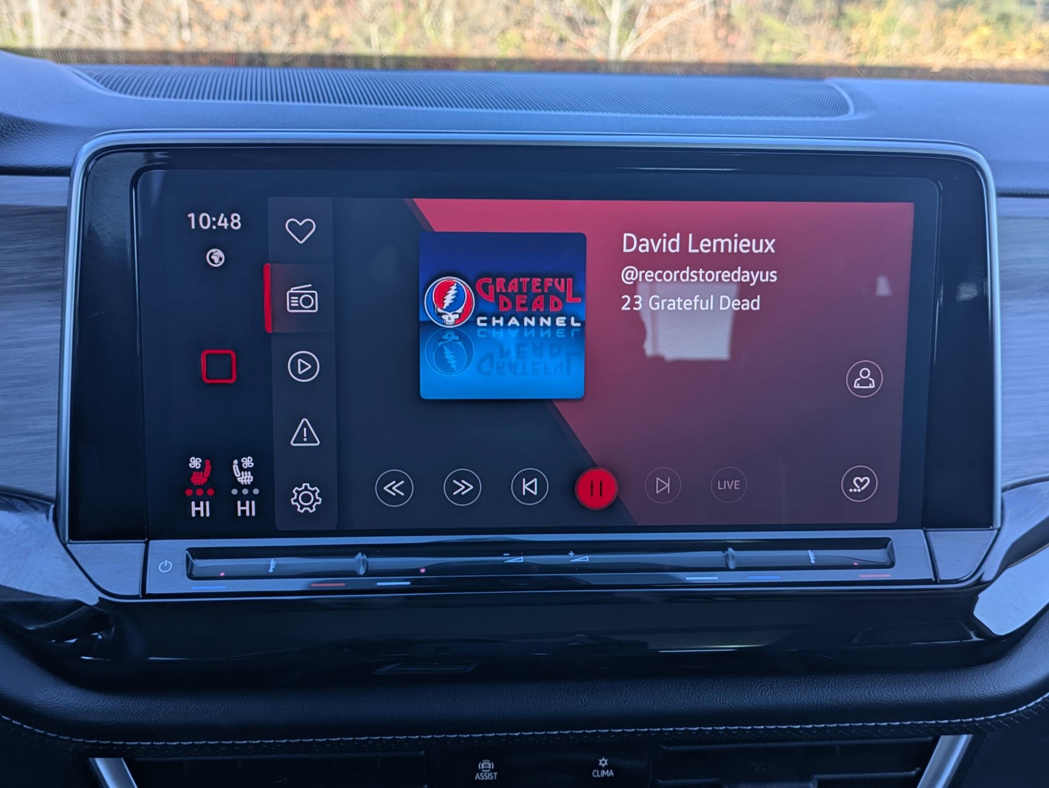 Used 2024 Volkswagen Atlas SEL Premium R-Line image 12