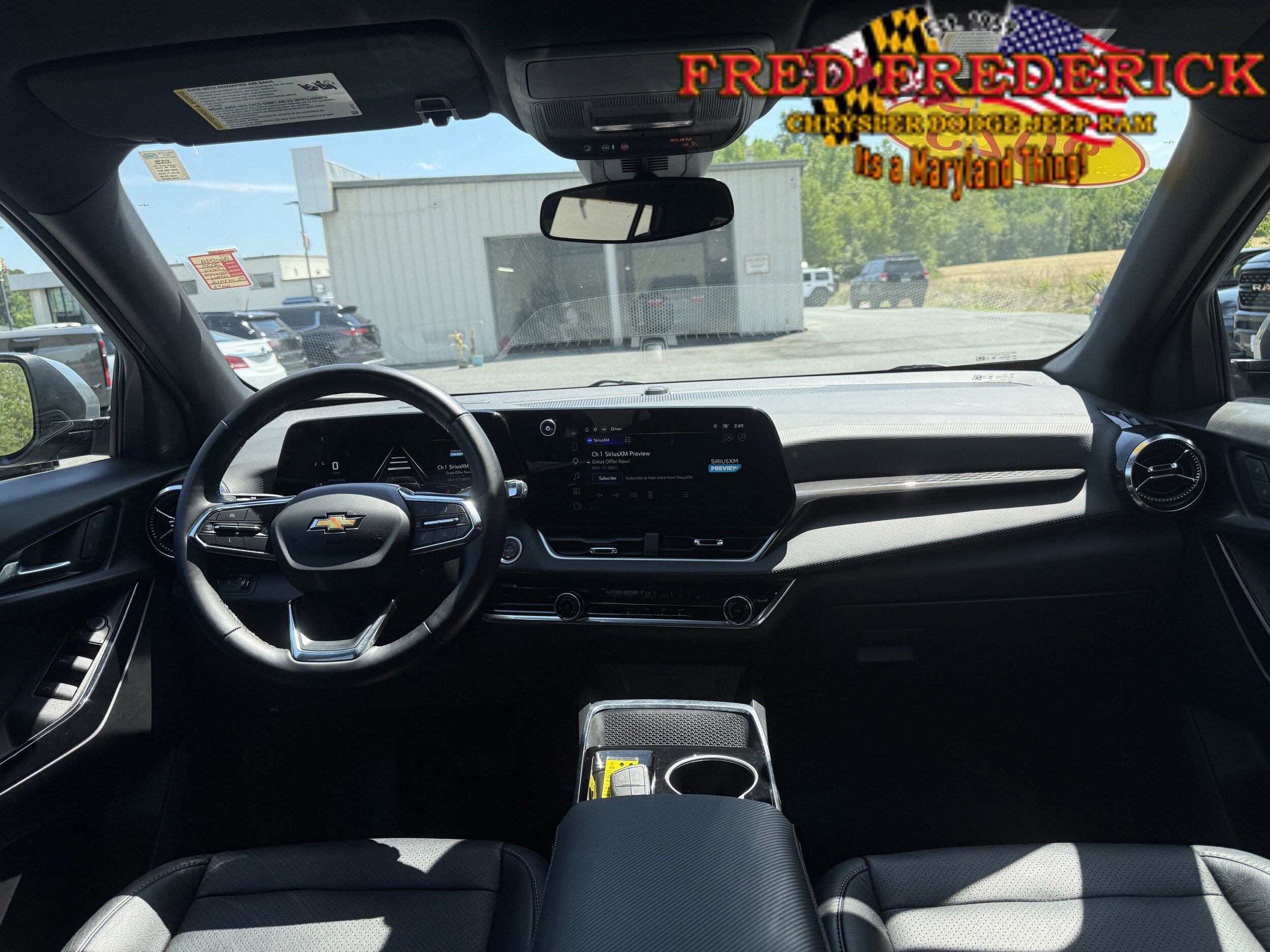 Used 2025 Chevrolet Equinox LT AWD/4WD image 15
