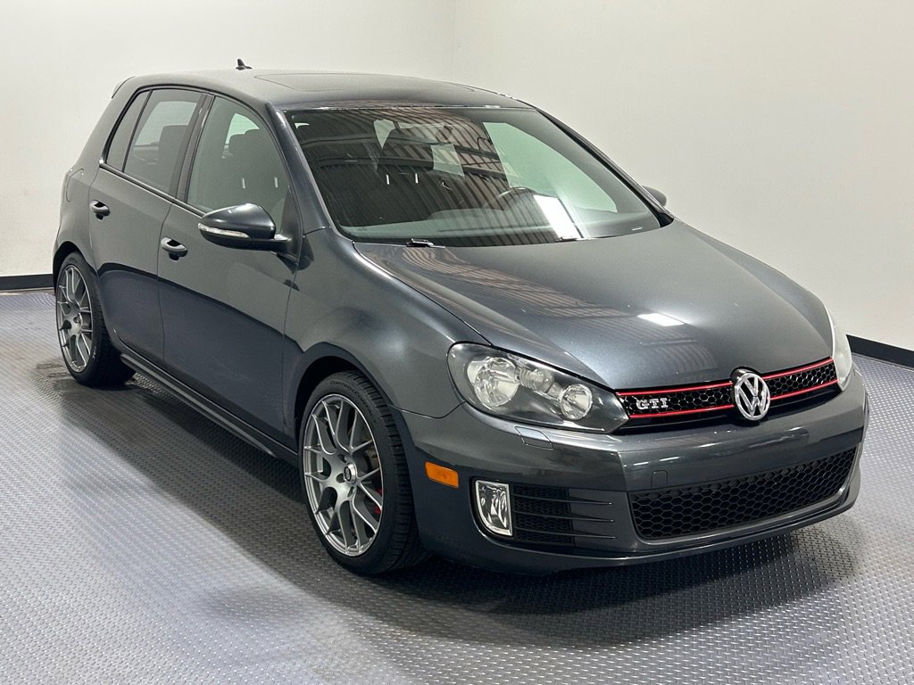 Used 2012 Volkswagen Golf 4-Door image 4