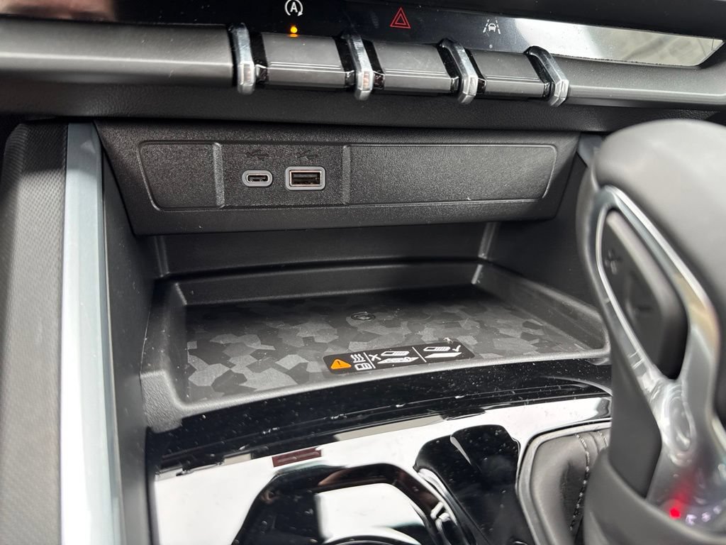 New 2026 Chevrolet Colorado LT w/ LT Convenience Package AWD/4WD image 32