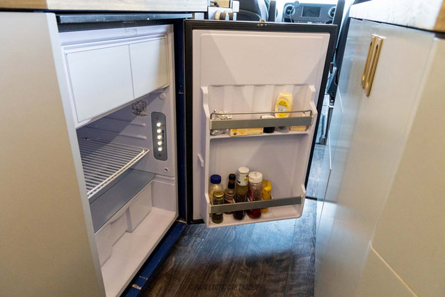 Used 2021 Mercedes-Benz Sprinter 2500 image 61