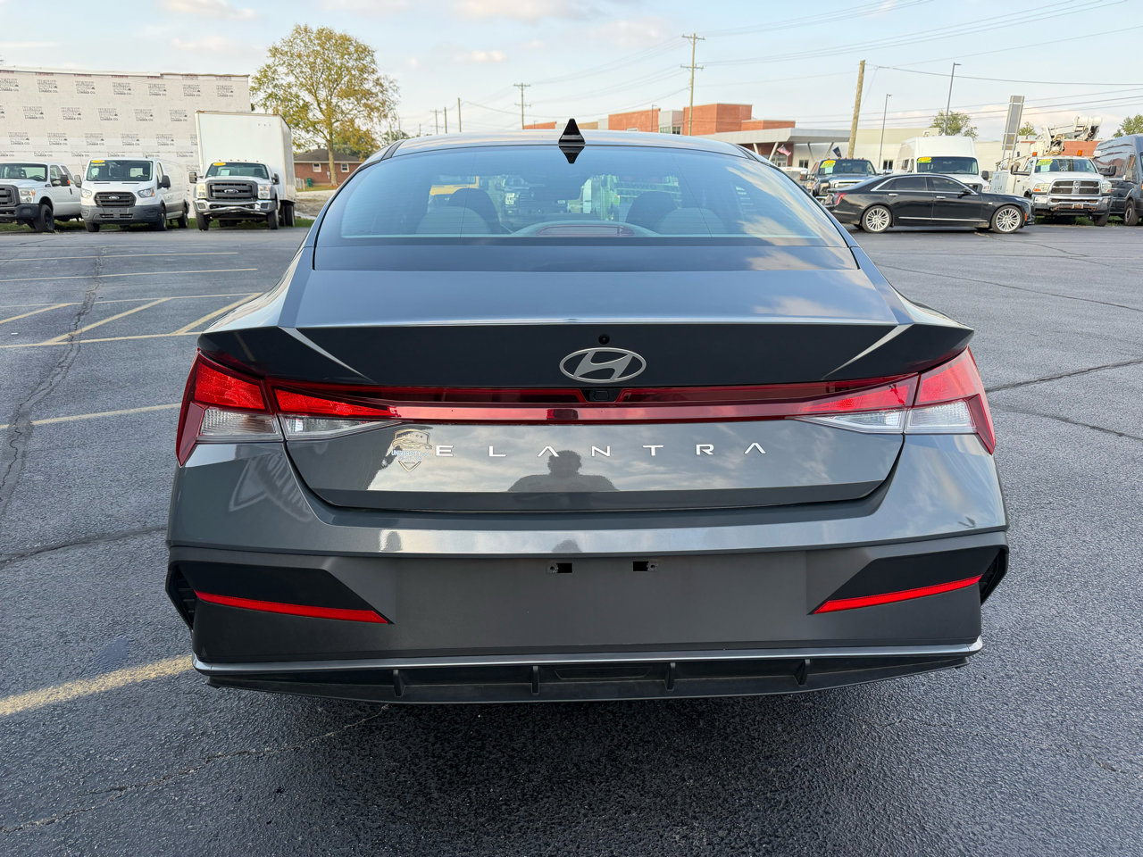 Used 2024 Hyundai Elantra SEL image 4