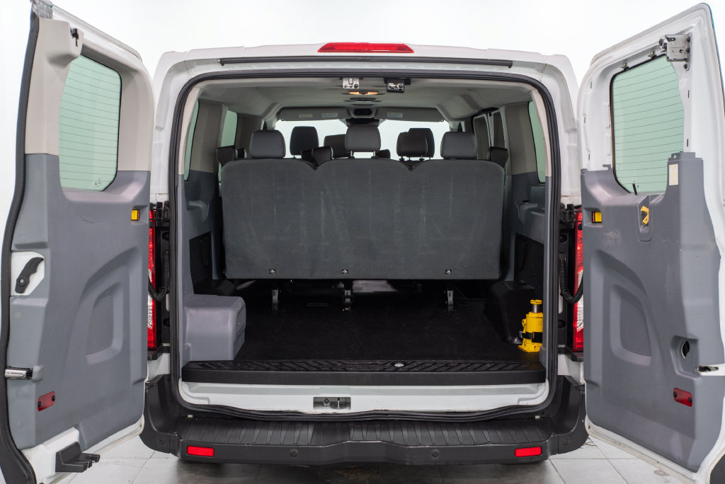 Used 2016 Ford Transit 150 XL RWD image 10