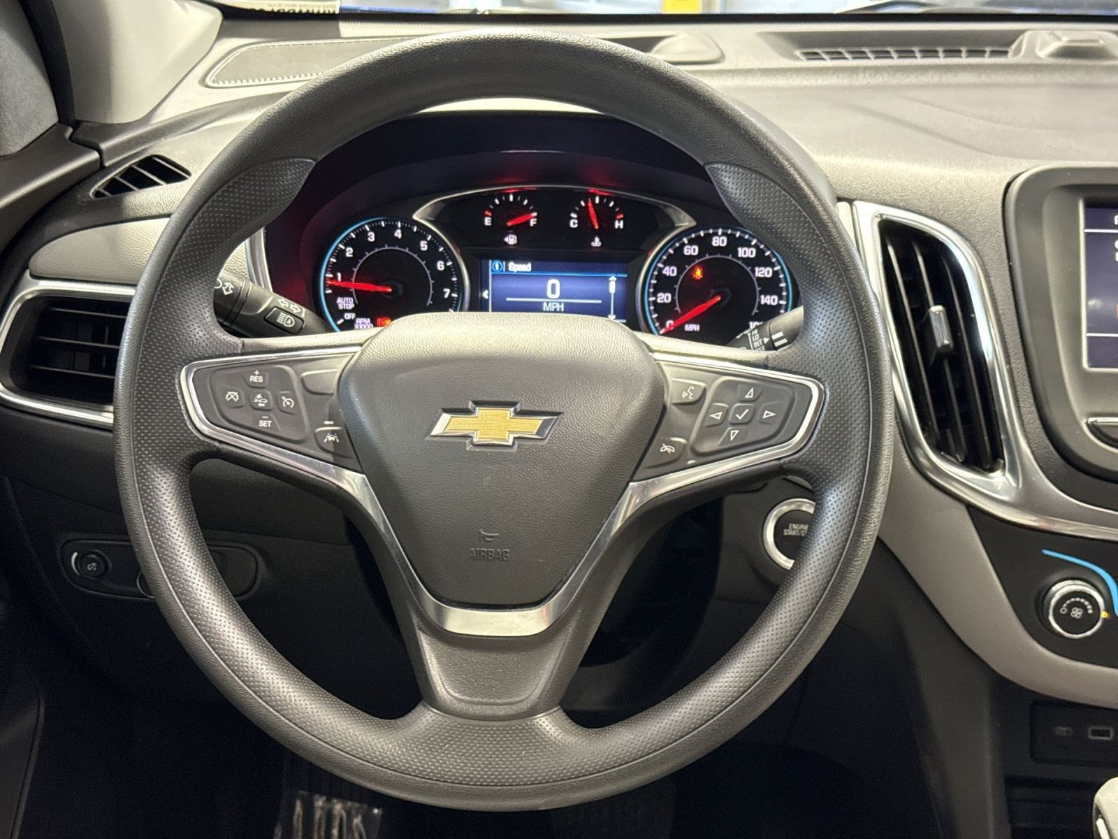 Used 2024 Chevrolet Equinox LS w/ LS Convenience Package FWD image 17