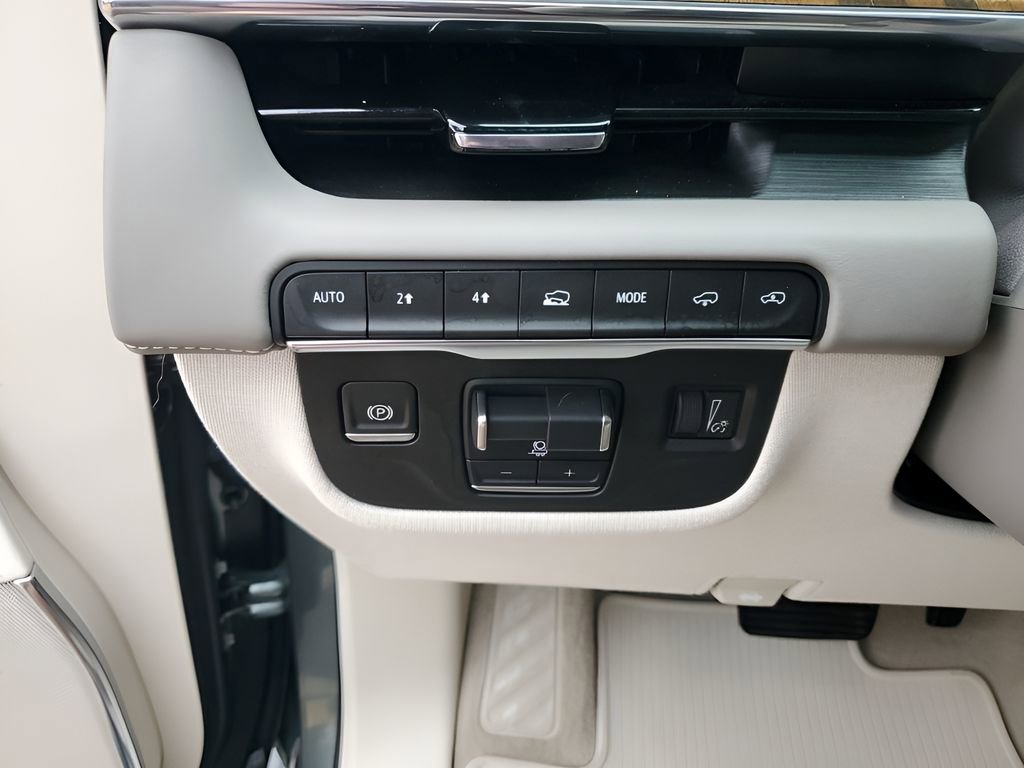Used 2024 Cadillac Escalade Sport Platinum image 35