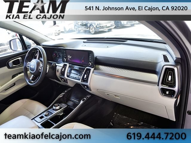 Certified 2023 Kia Sorento EX FWD image 10
