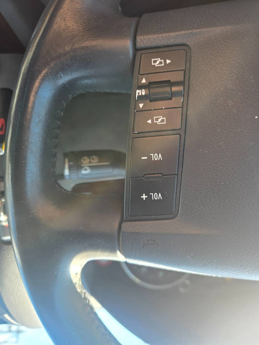 Used 2005 Volkswagen Touareg V6 AWD/4WD image 59
