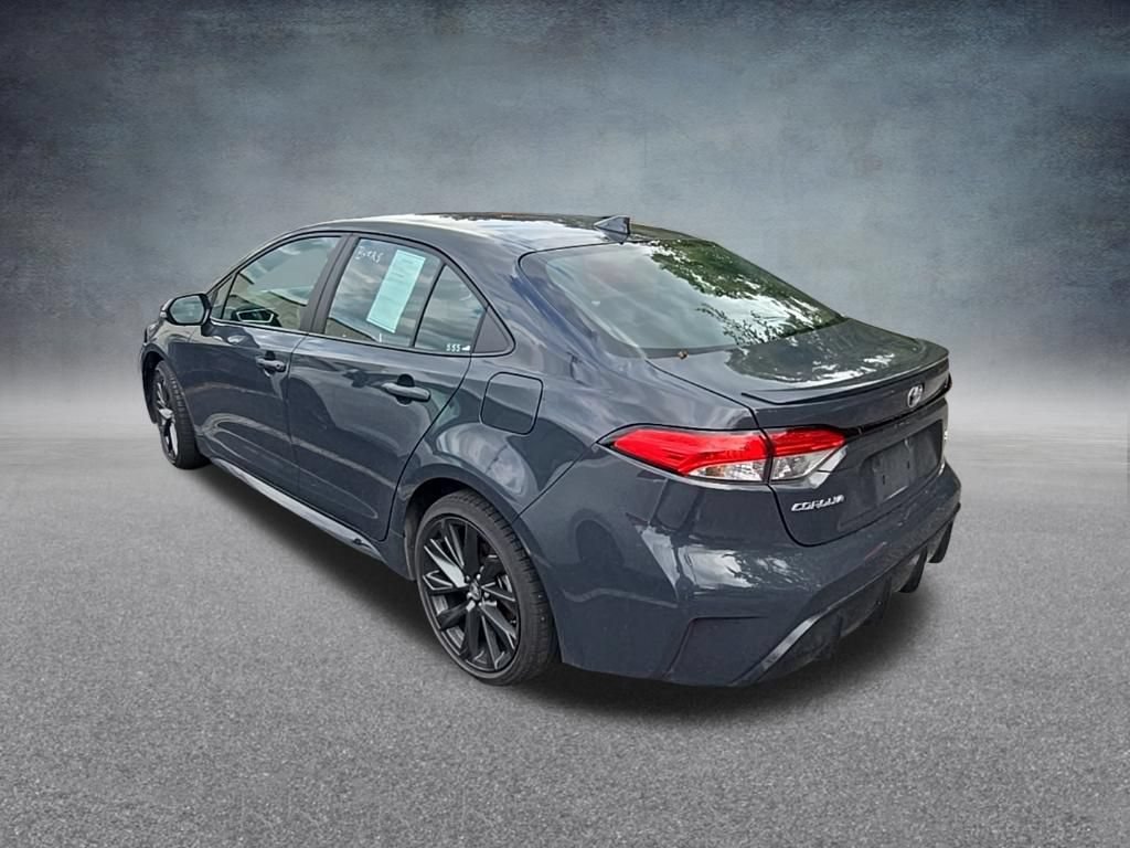 Used 2025 Toyota Corolla SE FWD image 4