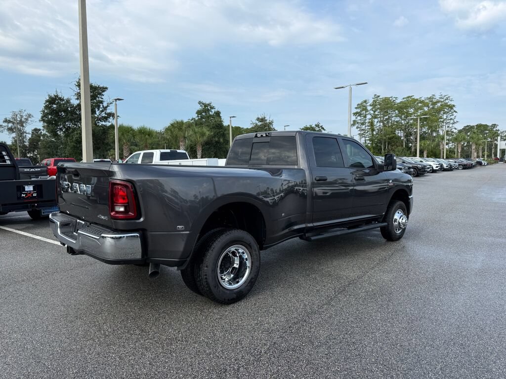 New 2026 RAM 3500 Tradesman AWD/4WD image 3