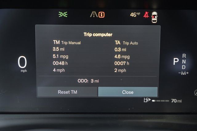 New 2026 Volvo XC40 B5 Plus w/ Protection Package Premier image 44