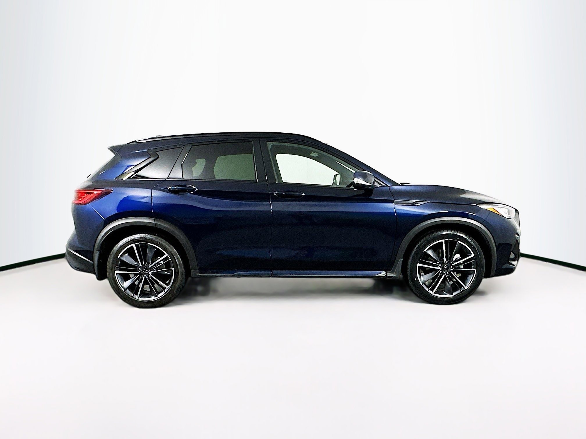Used 2023 INFINITI QX50 Sport image 10