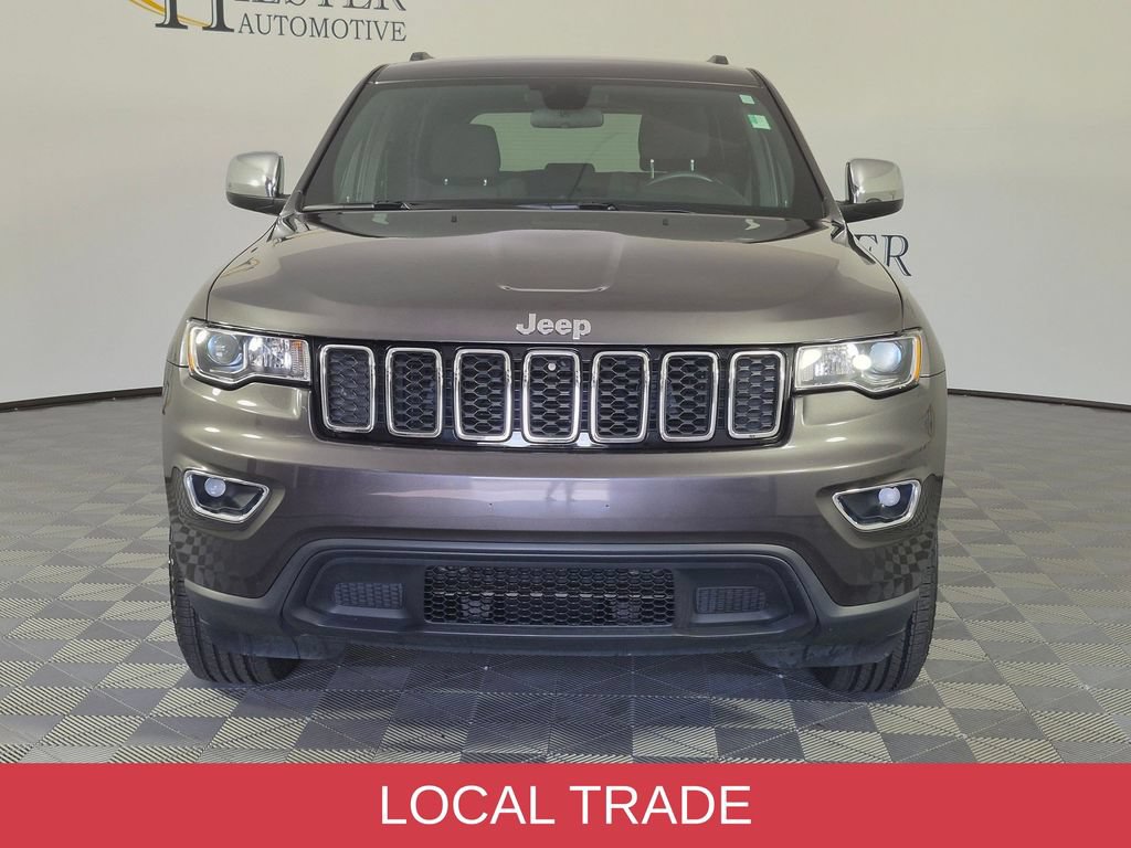 Used 2020 Jeep Grand Cherokee Laredo RWD image 3