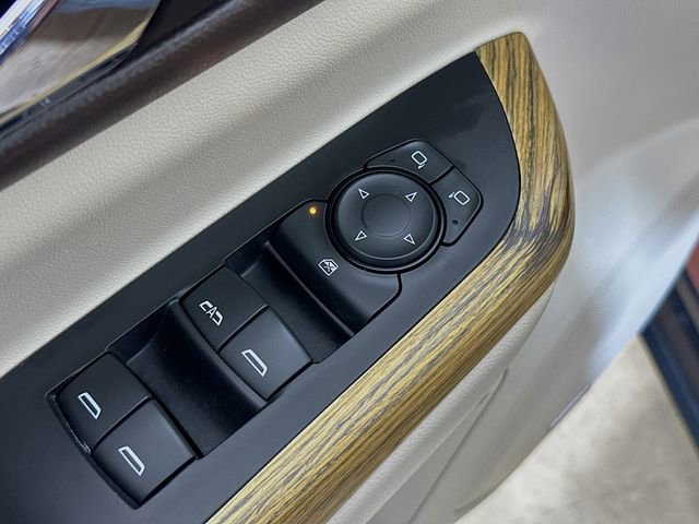 Used 2017 GMC Acadia Denali w/ Technology Package image 7