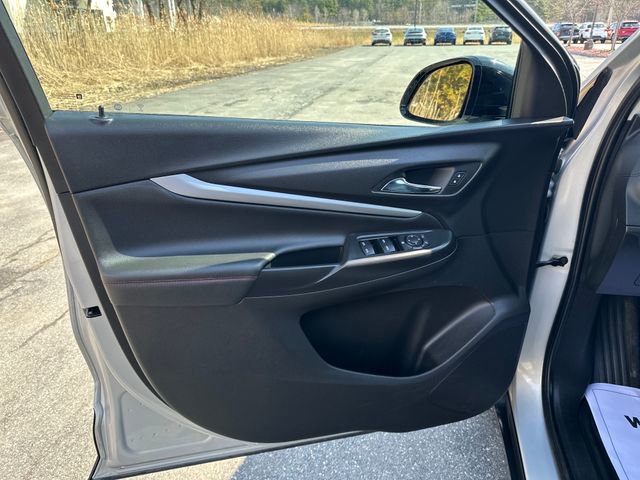 Used 2023 Chevrolet Bolt EUV Premier w/ Redline Edition image 10