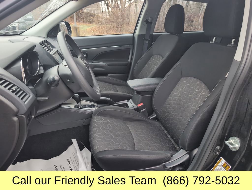 Used 2024 Mitsubishi Outlander Sport ES AWD/4WD image 11