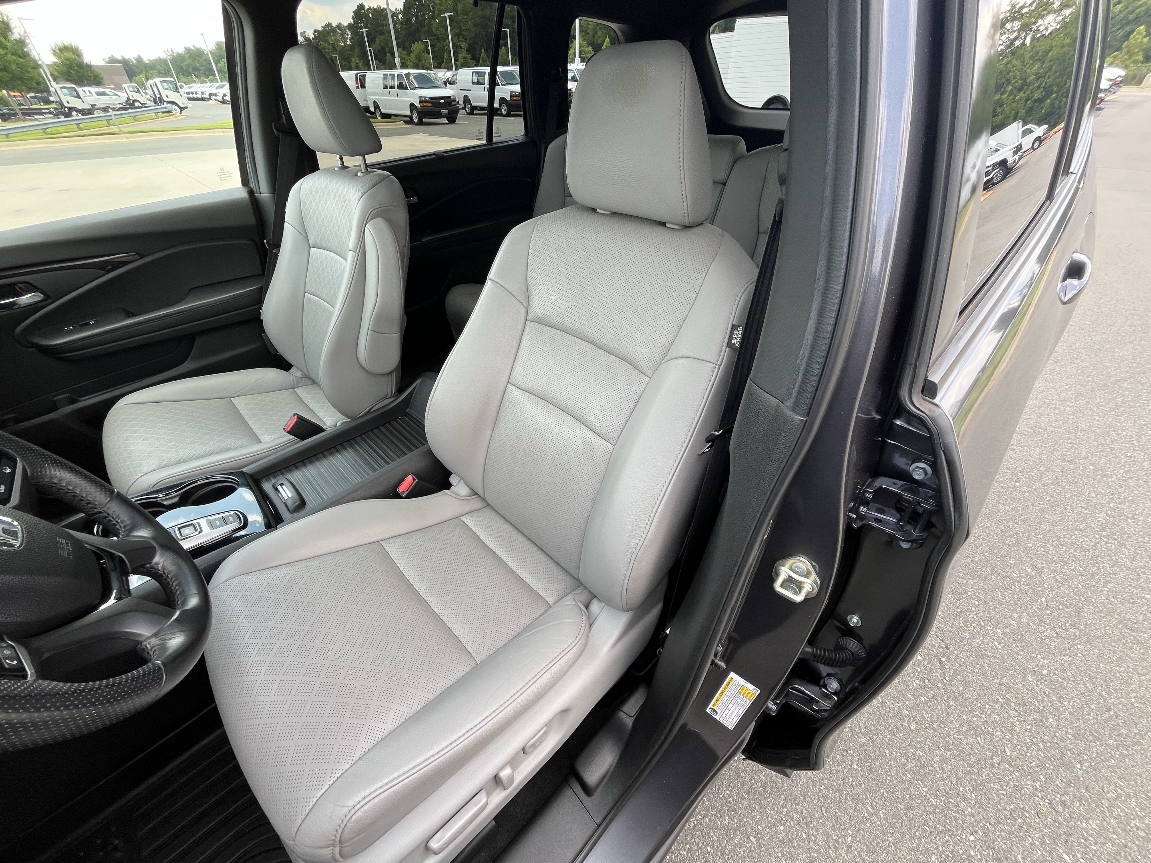 Used 2020 Honda Passport Touring image 15