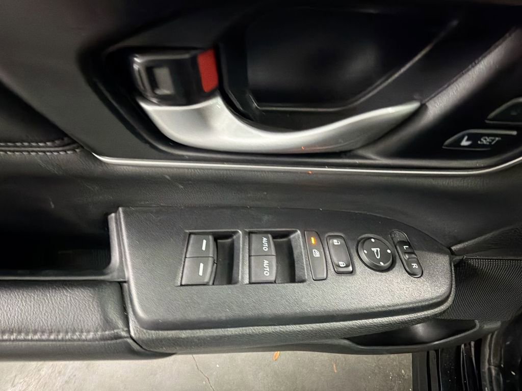 Certified 2021 Honda CR-V Touring image 24