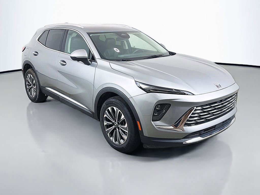 Used 2024 Buick Envision Preferred image 2