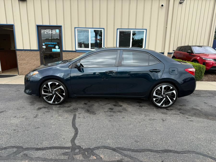 Used 2019 Toyota Corolla LE image 3