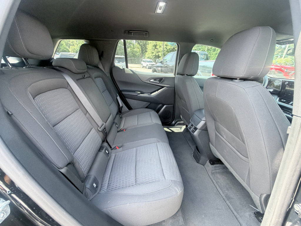 Used 2026 Chevrolet Equinox LT FWD image 22
