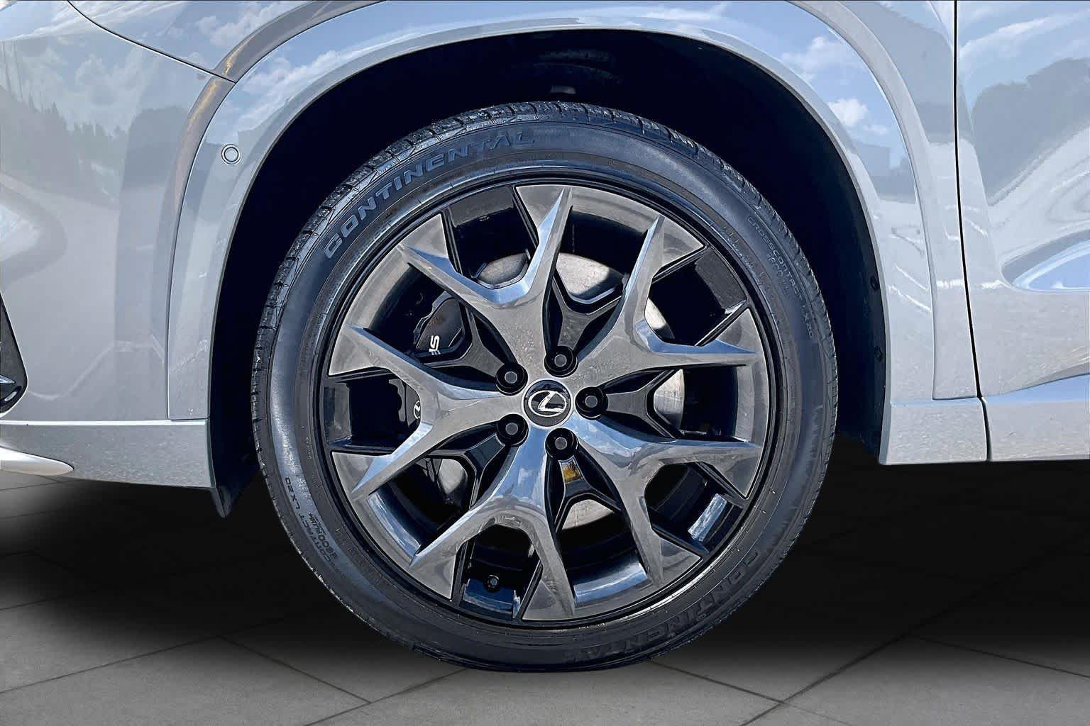 Used 2024 Lexus TX 500h AWD w/ Technology Package image 11