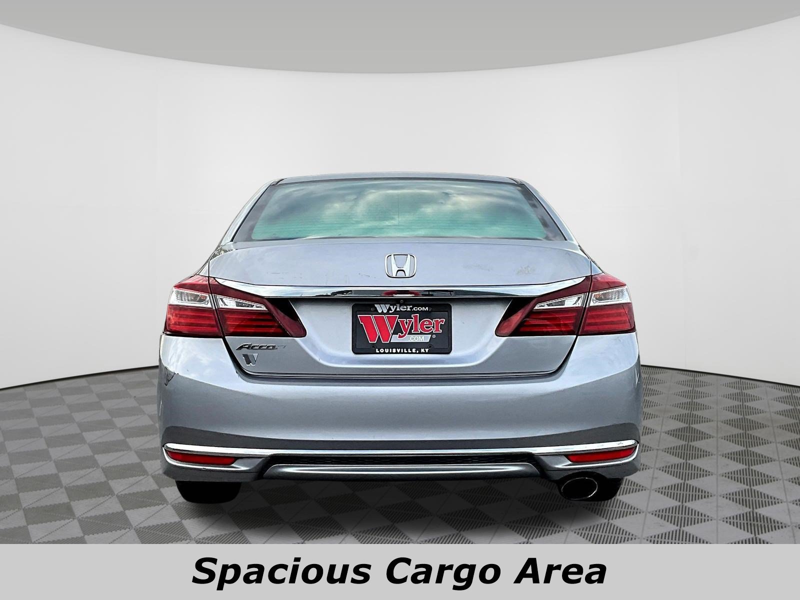 Used 2016 Honda Accord LX image 5