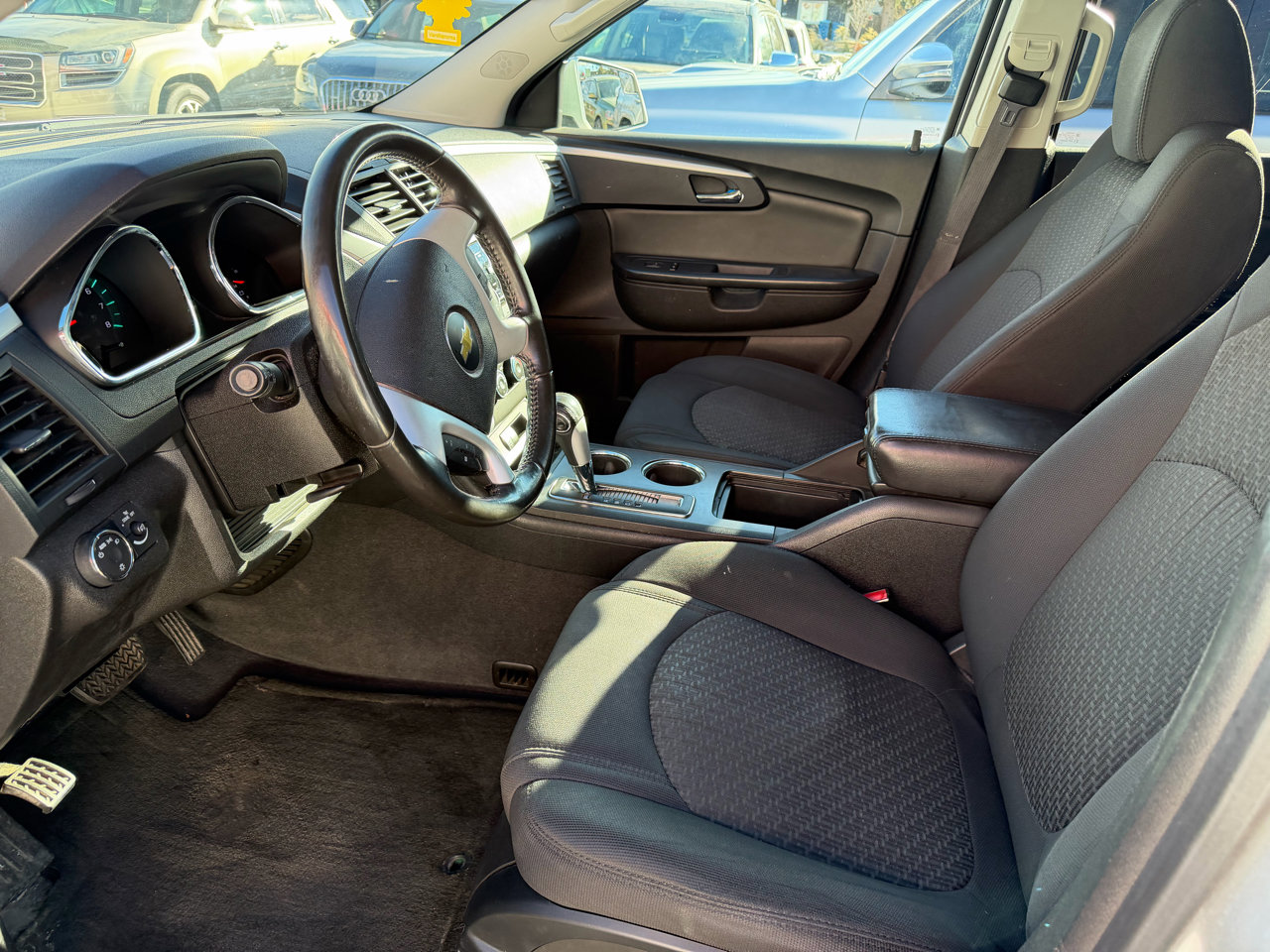 Used 2011 Chevrolet Traverse LT w/ All-Star Package image 15