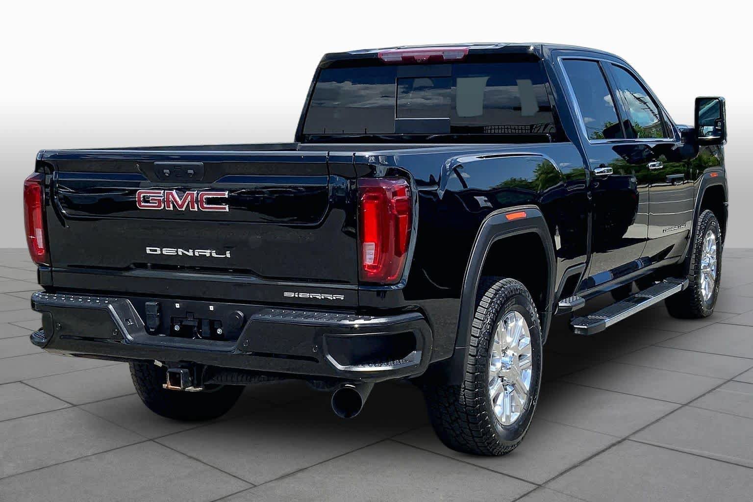 Used 2023 GMC Sierra 2500 Denali w/ Denali Ultimate Package AWD/4WD image 13