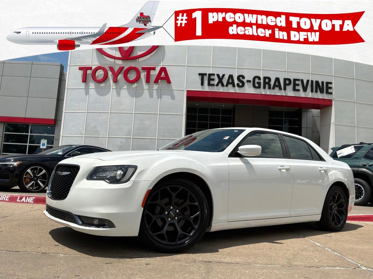 Used 2019 Chrysler 300 S RWD image 1