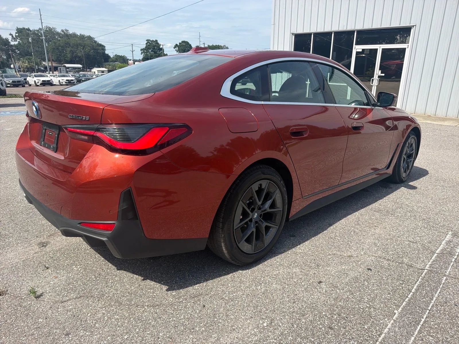 Used 2023 BMW i4 eDrive35 w/ Premium Package RWD image 10