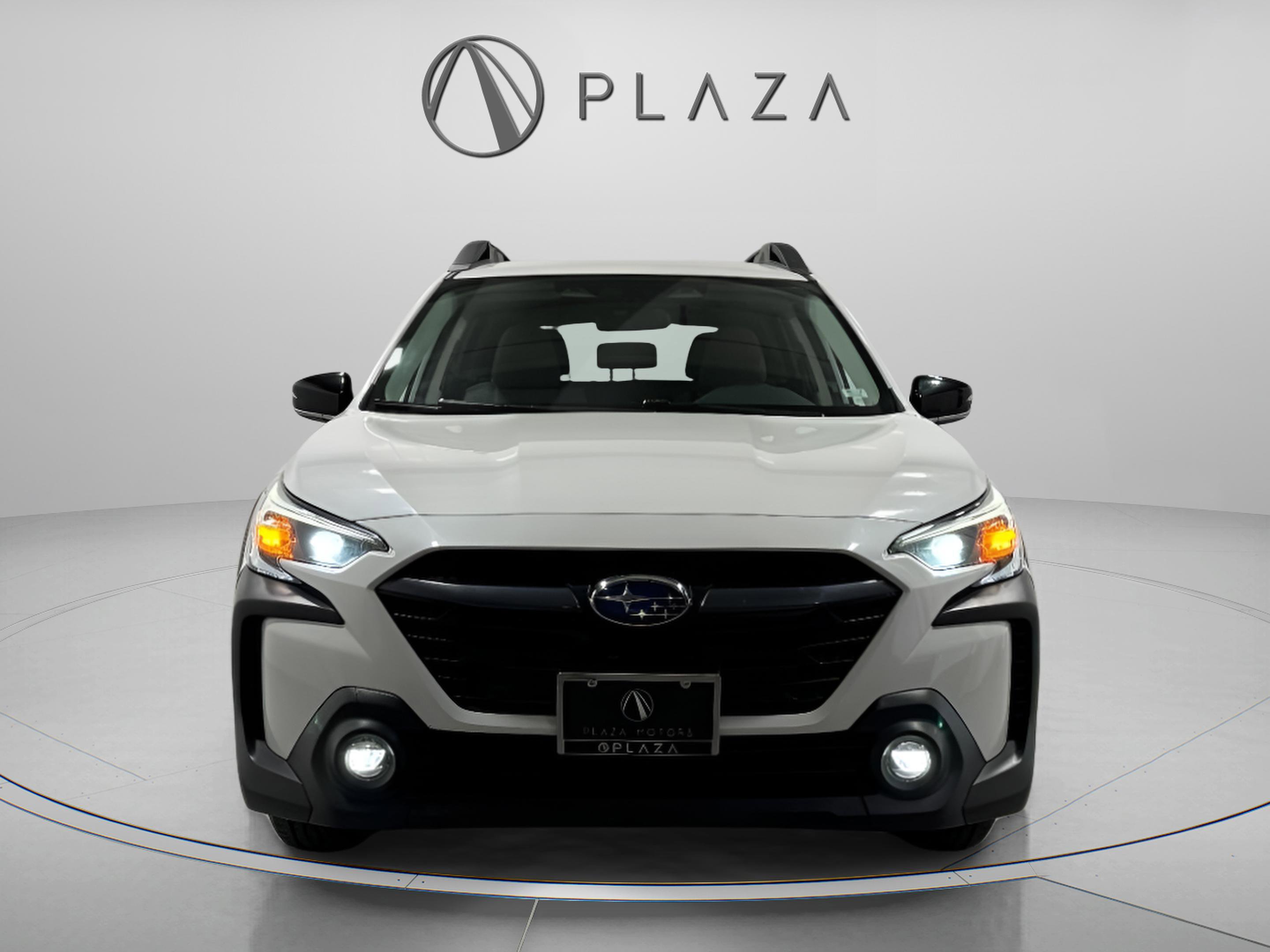 Used 2024 Subaru Outback Premium image 8