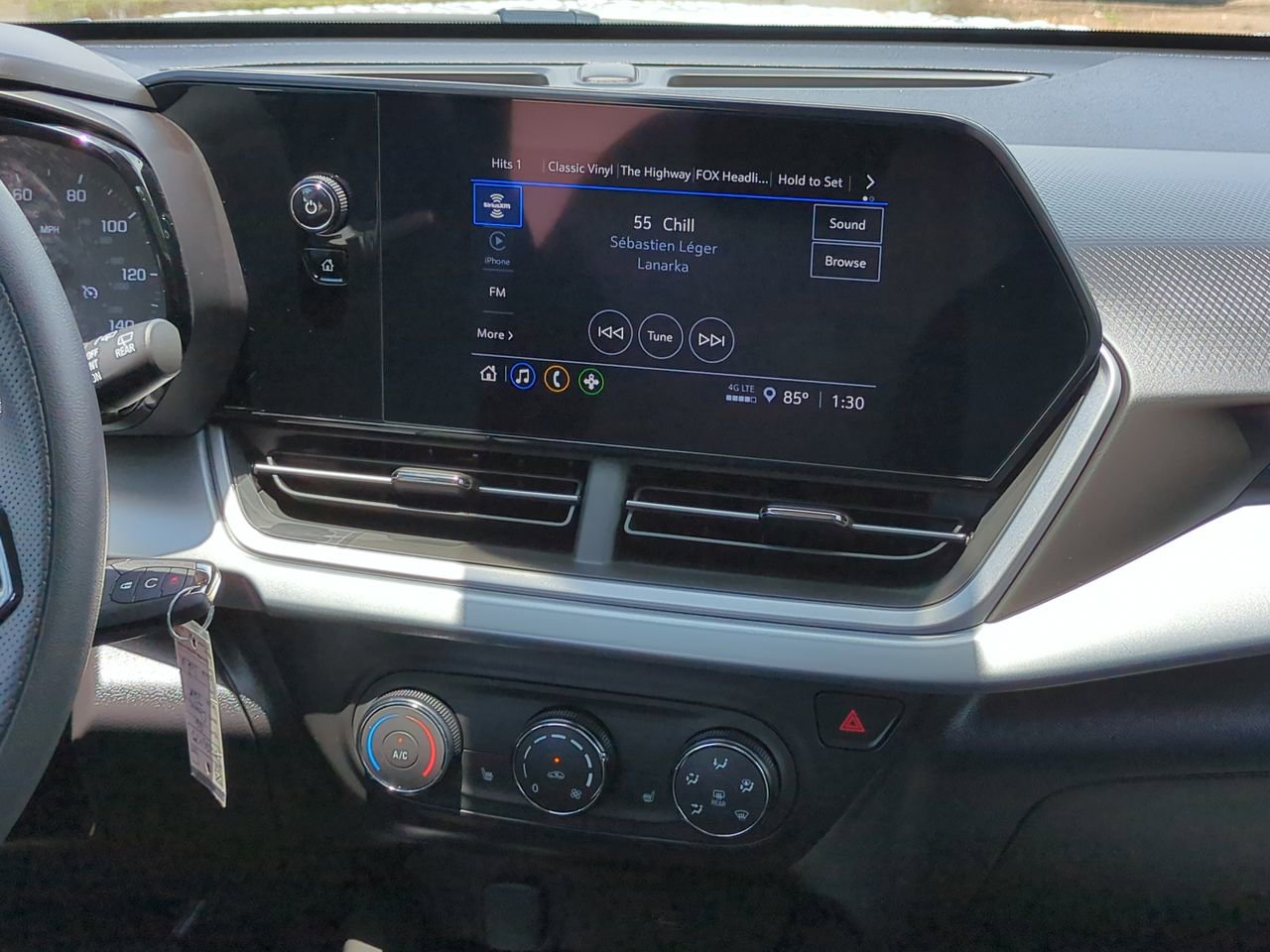 New 2026 Chevrolet Trax LS w/ LS Convenience Package FWD image 18
