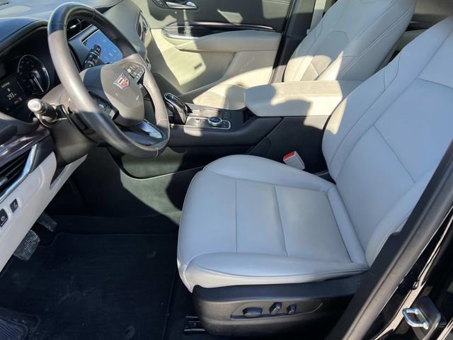 Used 2022 Cadillac XT4 Luxury w/ Cold Weather Package image 20