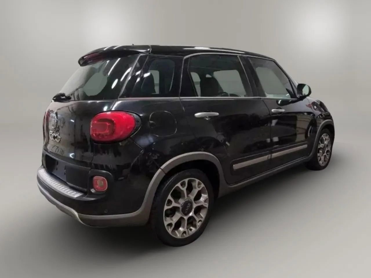 Used 2014 FIAT 500L Trekking image 3