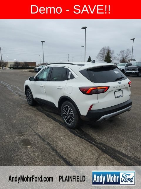 New 2025 Ford Escape SE w/ PHEV Premium Package FWD image 8