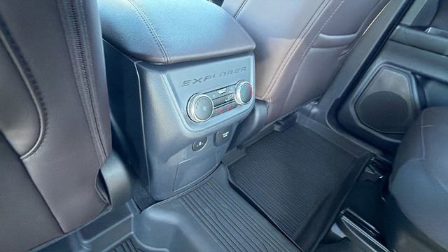 New 2026 Ford Explorer Platinum image 17