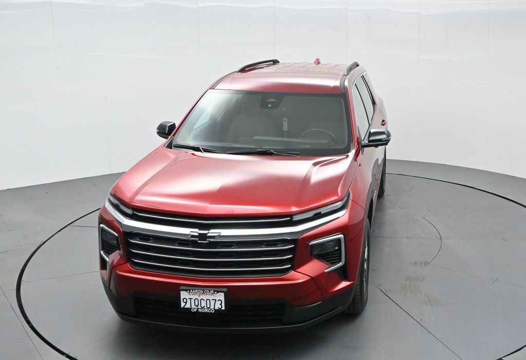 Used 2025 Chevrolet Traverse LT w/ Driver Confidence Package image 55