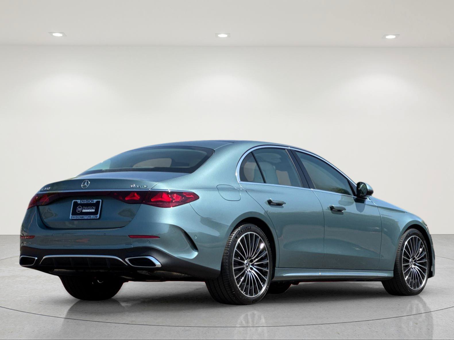 New 2026 Mercedes-Benz E 350 4MATIC Sedan image 5