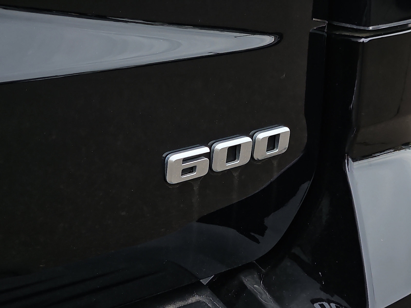 Certified 2025 Cadillac Escalade Luxury image 31