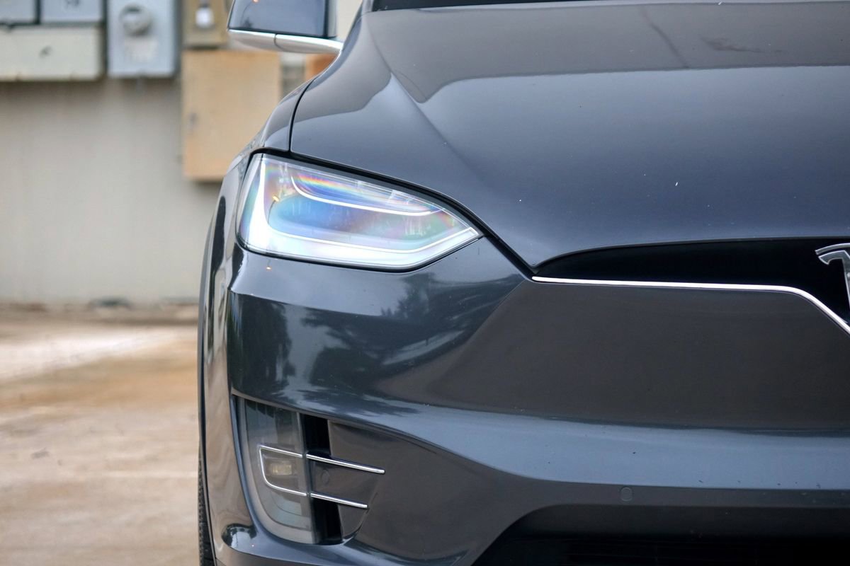 Used 2018 Tesla Model X 100D AWD/4WD image 19