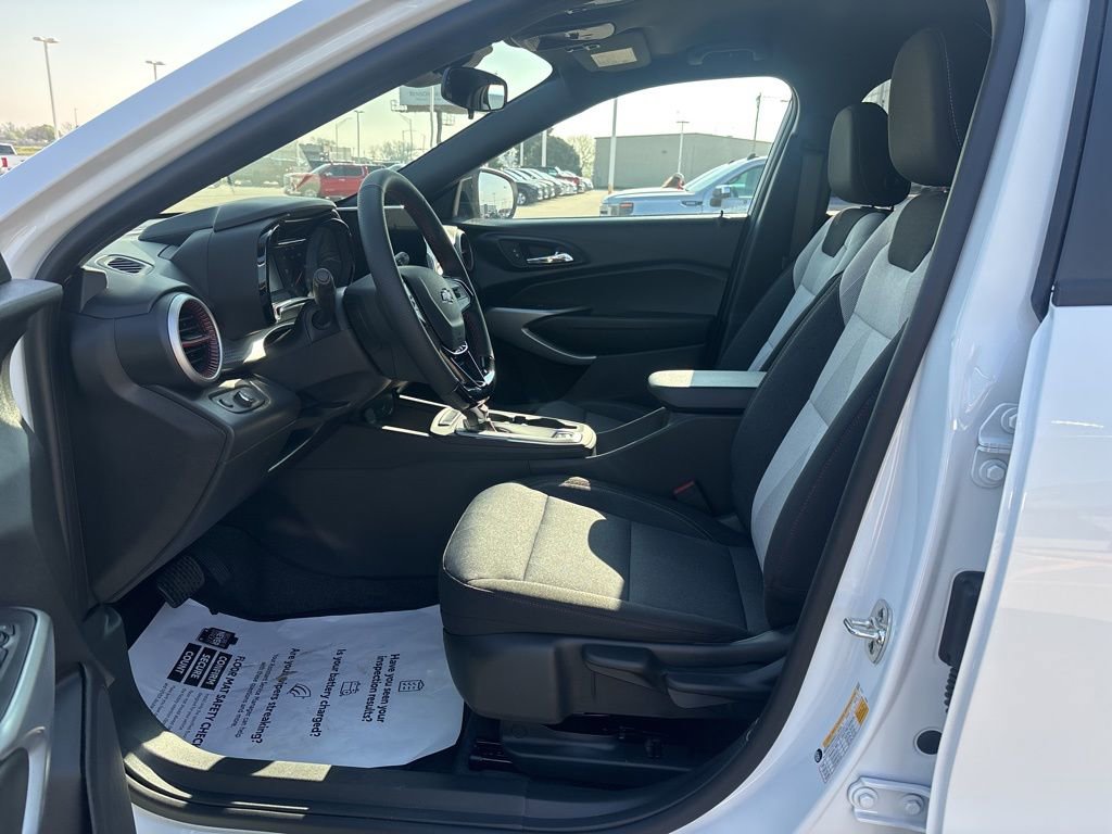 New 2026 Chevrolet Trax RS w/ Driver Confidence Package FWD image 13