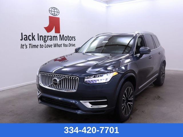 New 2025 Volvo XC90 T8 Plus w/ Protection Package Premier