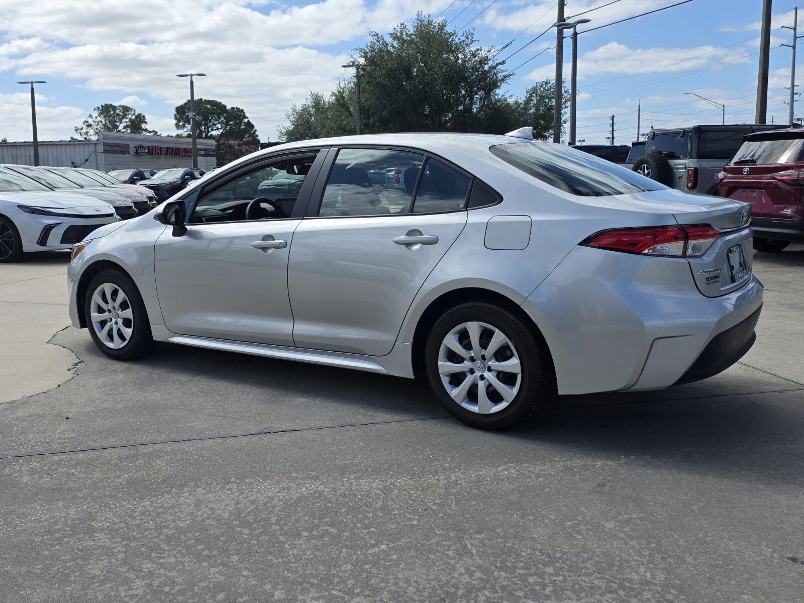 Used 2025 Toyota Corolla LE FWD image 4