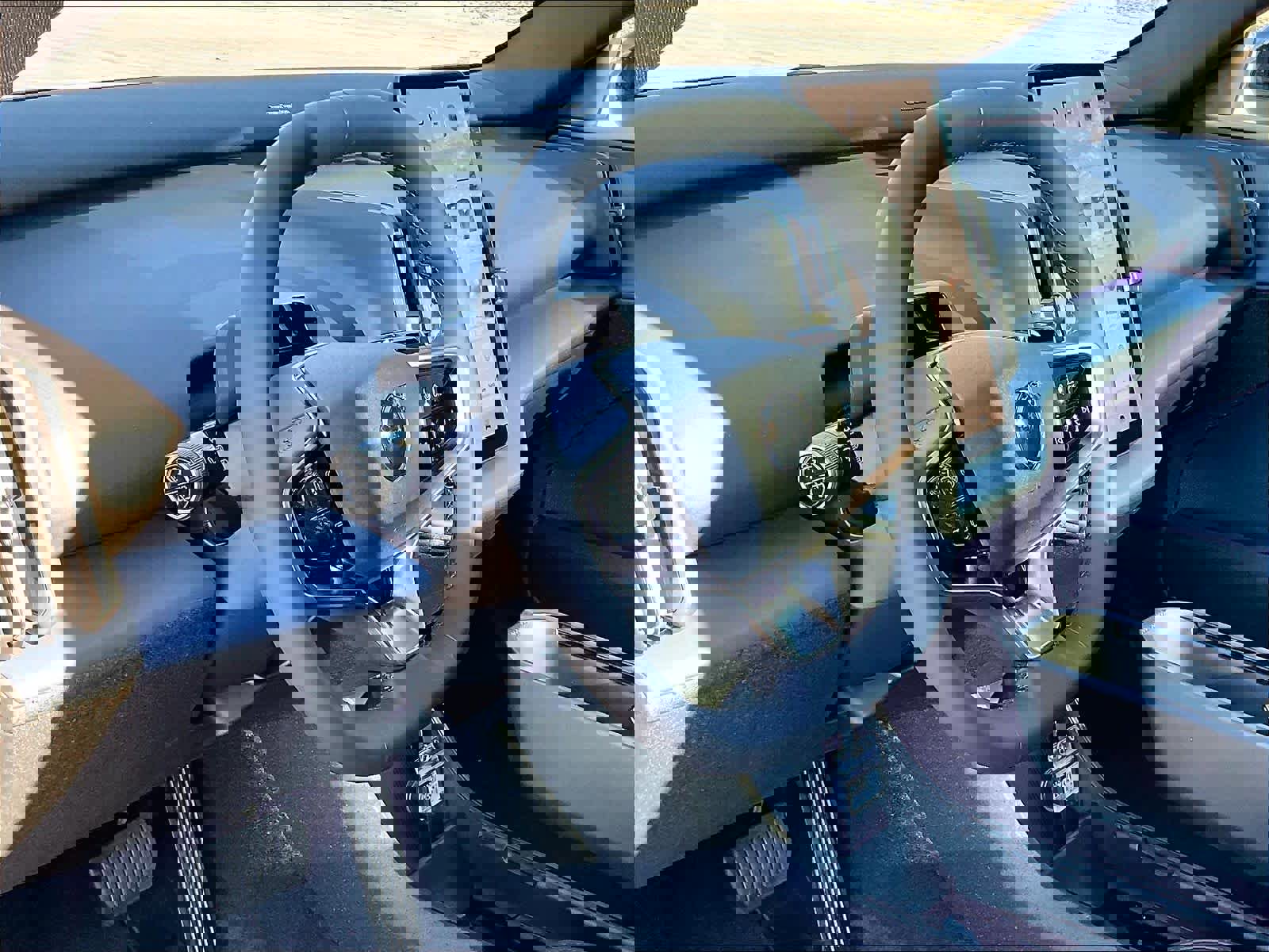 New 2026 Volvo EX30 Ultra w/ Protection Package Premier image 8